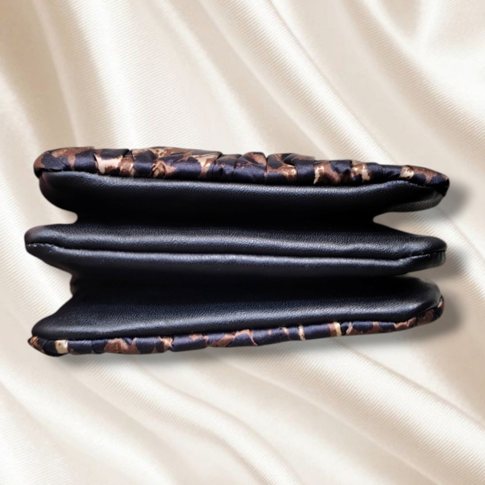Henri Bendel Coin Pouch - Picture 7 of 13
